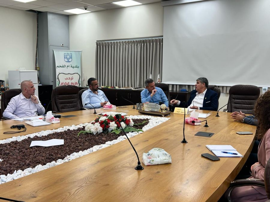 وفد اتحاد ارباب الصناعة بزيارة عمل لأم الفحم 